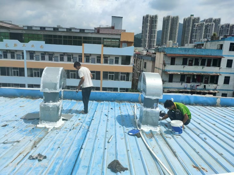 东阿钢结构屋面涂料维修方法